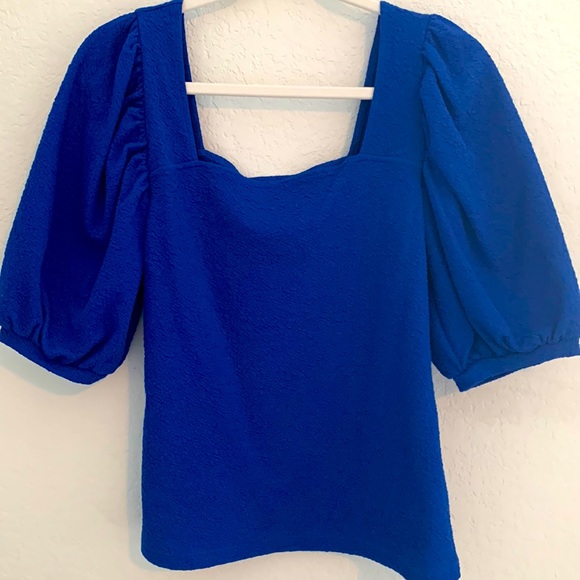 Blue Blooms Bubble Sleeve Top